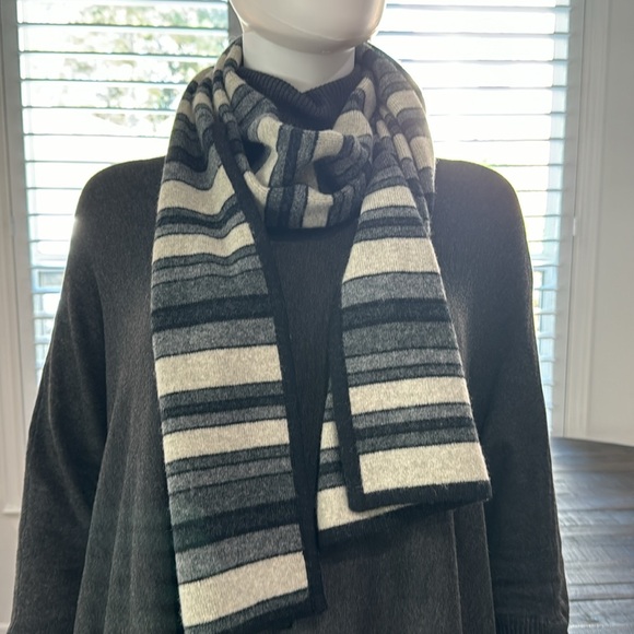 J Crew scarf - Picture 2 of 6